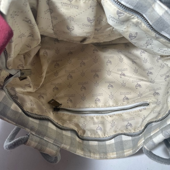 Gray Checkered Tote with Structured Design - Picture 9 of 9